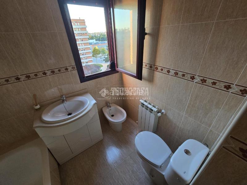 Foto 1d30c88d-5d96-4539-a603-9981e199faed. Piso  en venta en San Fermín Madrid