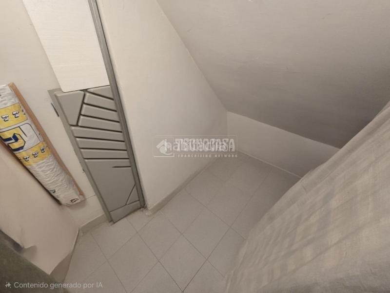 Foto b4b6d164-21a7-4750-ae32-0257a5236daa. Piso  en venta en San Fermín Madrid