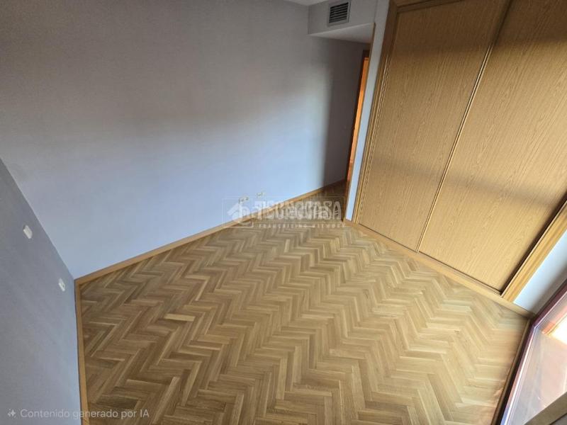 Foto e9f5e5f7-6b56-4725-9bc4-b13ba7cd227d. Piso  en venta en San Fermín Madrid