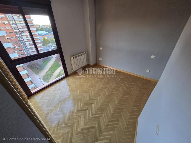 Foto ed5d9007-ec84-4db5-b6b4-c27287dccf78. Piso  en venta en San Fermín Madrid