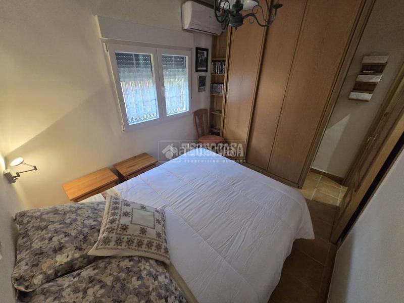 Foto 342a26b5-6d7c-478a-a226-30a0dfa872e1. Casa aparellada amb calefacció a San Fermín Madrid