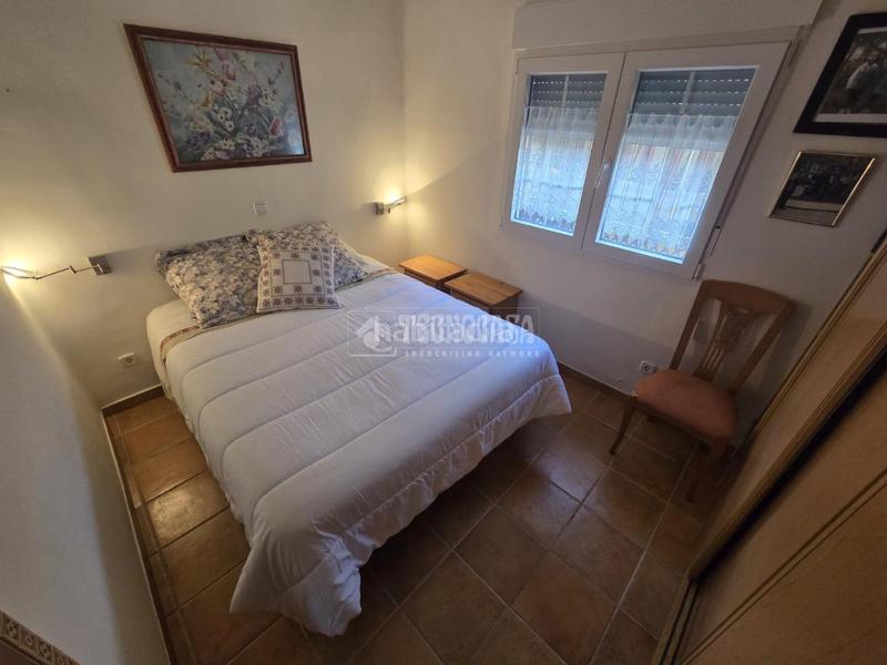 Foto 69f309b4-41e3-4fcd-9d21-d40402302d65. Casa aparellada amb calefacció a San Fermín Madrid