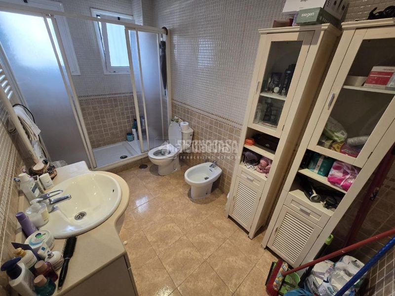 Foto 040e5c07-877f-4b7a-89eb-0abc5830e5cd. Pis amb calefacció a San Fermín Madrid