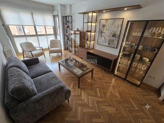Appartement à Orcasur-12 de Octubre. Piso en venta en madrid