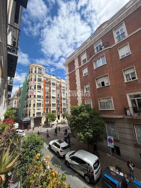 Foto cffb506d-30c6-4ca3-8f40-b3558e3fdddf. Pis a Cortes-Huertas Madrid