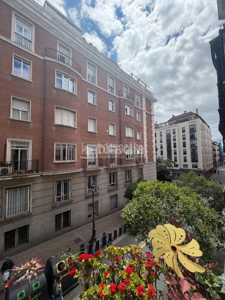 Foto f0122a8b-af83-4a7e-a787-6830b16252fd. Pis a Cortes-Huertas Madrid
