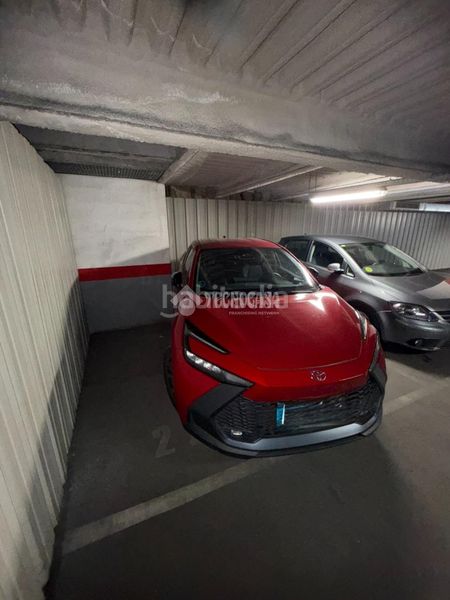 Foto ae8ebd2e-3839-4d77-b50c-97c6ab328ad5. Aparcament cotxe a Cortes-Huertas Madrid