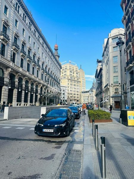 Foto 537b7362-eeac-475e-813f-fa88210958e7. Aparcament cotxe a Cortes-Huertas Madrid