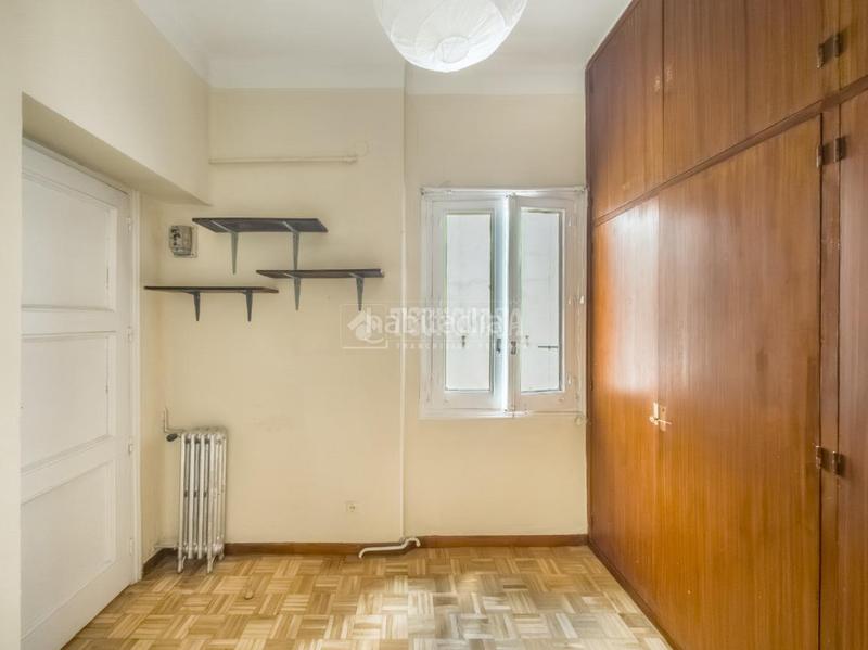 Foto b1b003cf-f5cb-4c99-b886-ec5be6207182. Appartamento con riscaldamento in Cortes-Huertas Madrid