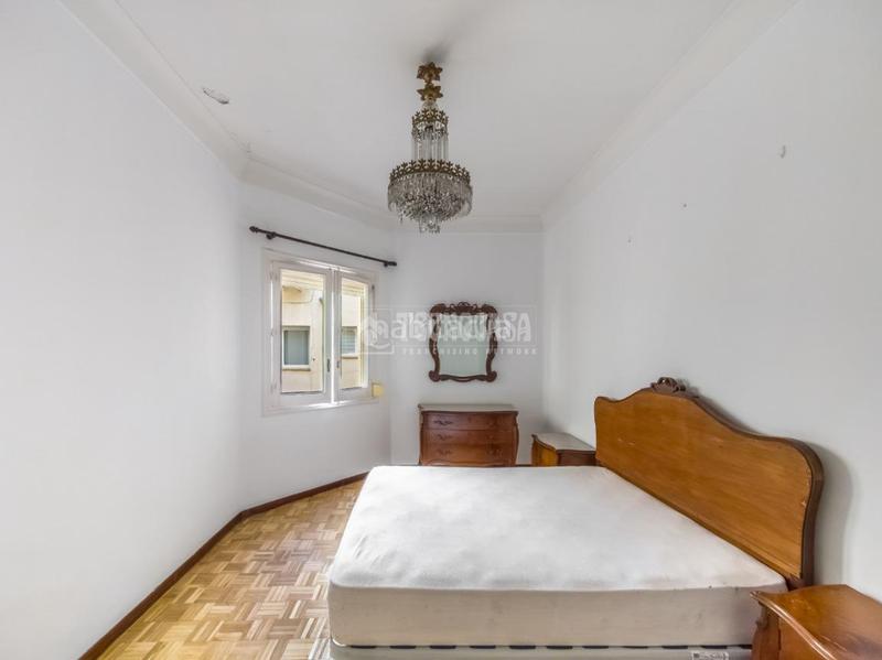 Foto bbc76f48-ff92-4c1c-8954-e652e3be2686. Appartamento con riscaldamento in Cortes-Huertas Madrid