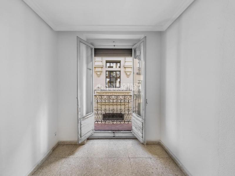 Foto 74d189a1-0d43-42d3-aa11-f07a5ad51e8e. Etagenwohnung in Cortes-Huertas Madrid