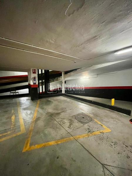 Foto f304438a-c650-4b56-9ab2-d718bf1962c0. Alquiler parking coche boxplaza de garaje en alquiler en Madrid