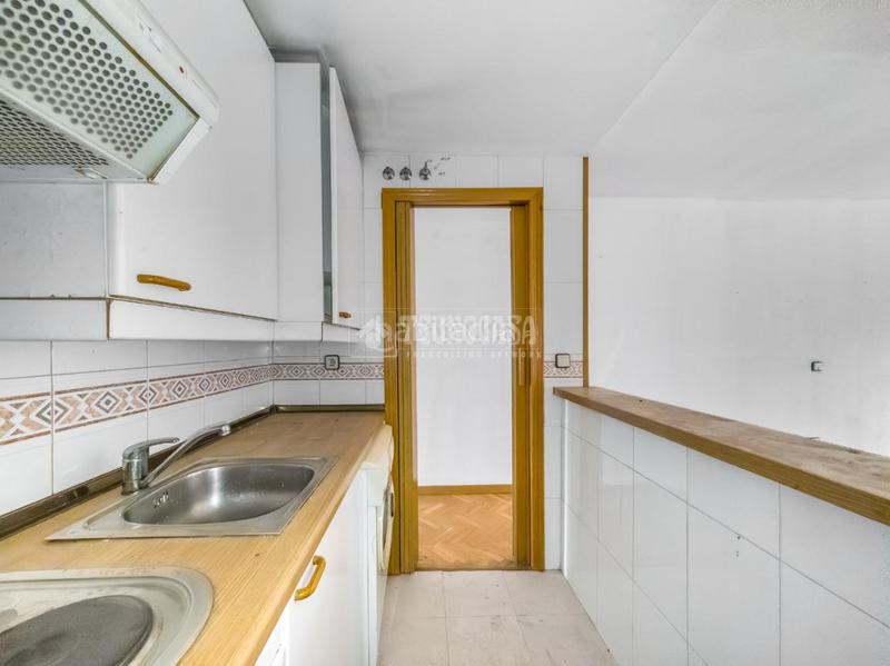 Foto 2d4d1228-d93b-48e1-824b-fce1fb26bcc8. Etagenwohnung mit heizung in Cortes-Huertas Madrid