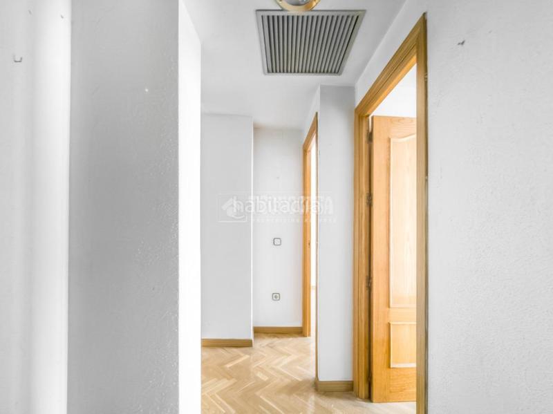 Foto 99441094-4d5a-40d2-88c3-29a544f62e92. Etagenwohnung mit heizung in Cortes-Huertas Madrid