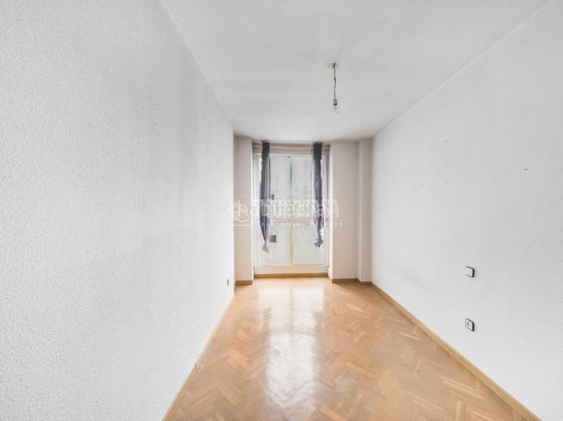 Foto d40d9bea-35ea-4b77-989f-c3d81faa6866. Etagenwohnung mit heizung in Cortes-Huertas Madrid