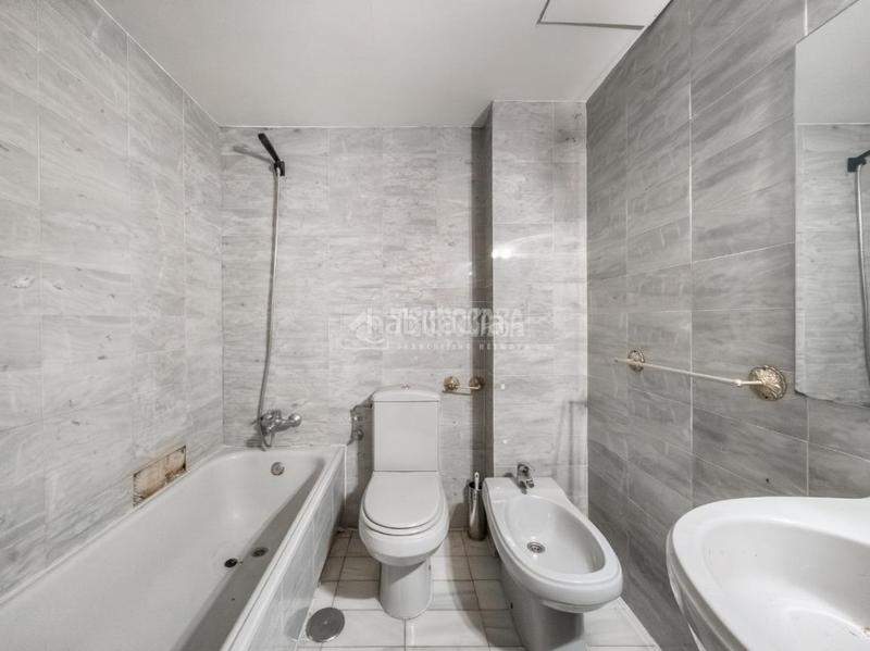 Foto f05c9cd8-9989-495b-8a03-5855930b3e56. Etagenwohnung mit heizung in Cortes-Huertas Madrid