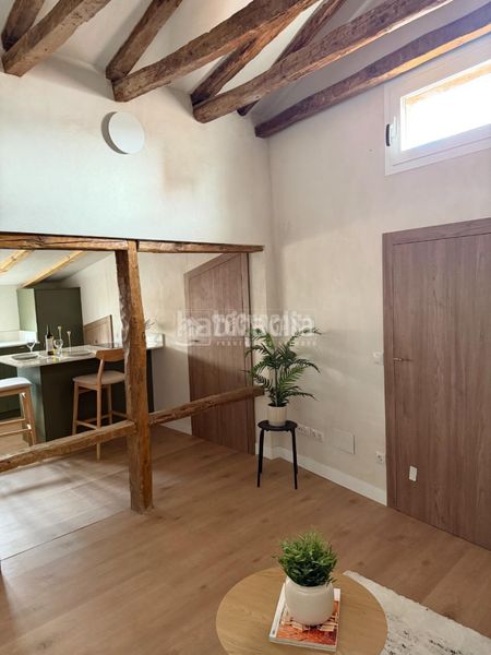 Foto 76d2ee27-e591-4498-8cb6-6a17dd13fd30. Piso  en venta en Cortes-Huertas Madrid