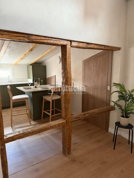 Foto c2f6f768-d25b-43f4-9b8a-30bb5628a45f. Piso  en venta en Cortes-Huertas Madrid