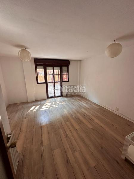 Foto 74f8c5c5-ee35-49dd-a09f-d73a413e0348. Piso  en venta en San Isidro Madrid