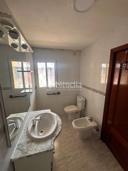 Foto ab144fc9-7d18-48f7-9b6e-63a70704a890. Piso  en venta en Vista Alegre Madrid