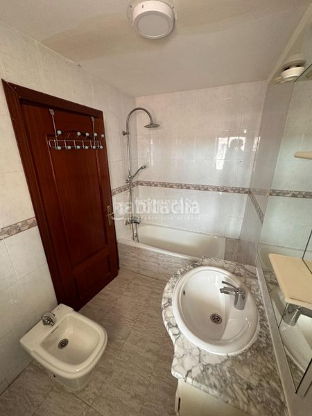 Foto c3017145-b9a8-44ed-949a-485531959346. Piso  en venta en Vista Alegre Madrid