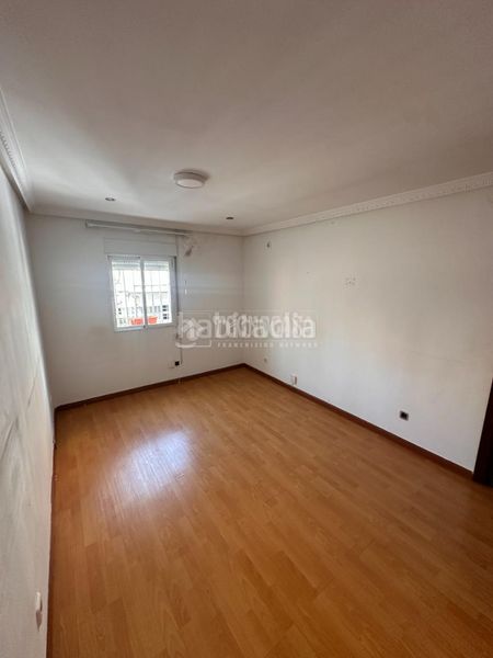 Foto c3ae9f7c-4182-4cb4-ab08-d788bbca7021. Piso  en venta en Vista Alegre Madrid