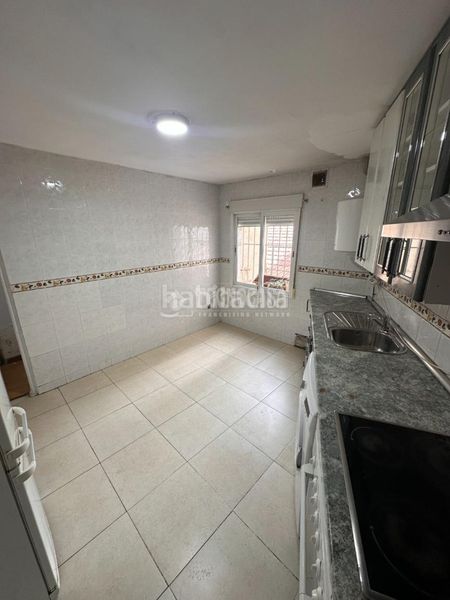 Foto d38134c0-2aa9-40d0-85ce-8ffcfd22cb1a. Piso  en venta en Vista Alegre Madrid