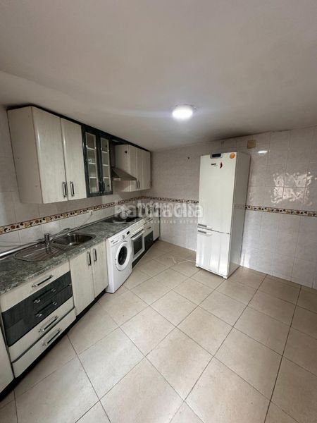 Foto f725028c-1884-454c-ad50-107250c8a34b. Piso  en venta en Vista Alegre Madrid