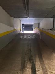 Parking coche en San Isidro