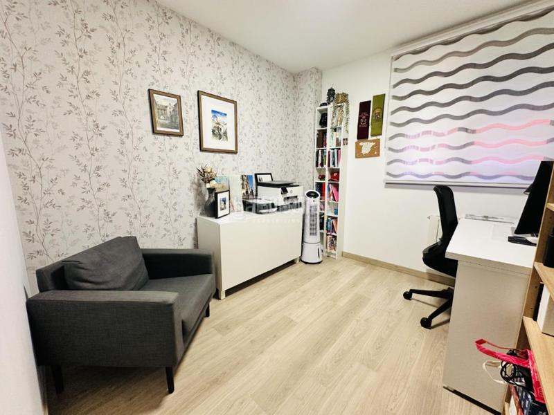 Foto c2f5a20c-cdb6-45fa-823a-d2db1021962b. Flat with heating in Miramadrid Paracuellos de Jarama