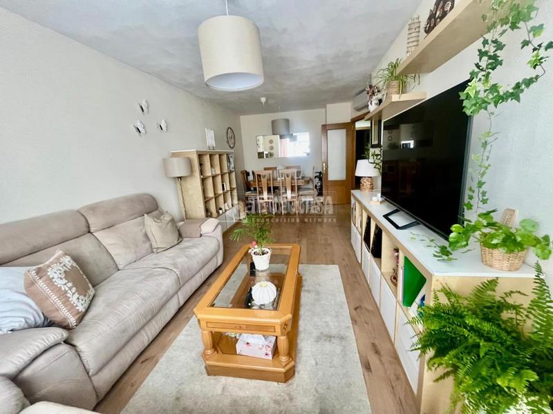 Foto ae64ef0e-65fd-4be9-afed-de3d601e0d50. Pis amb aparcament a Laguna Park Parla