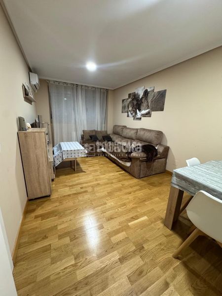 Foto 2ed74b60-33c7-4bb5-ae9e-2281f741acf5. Pis amb calefacció a Centro Parla