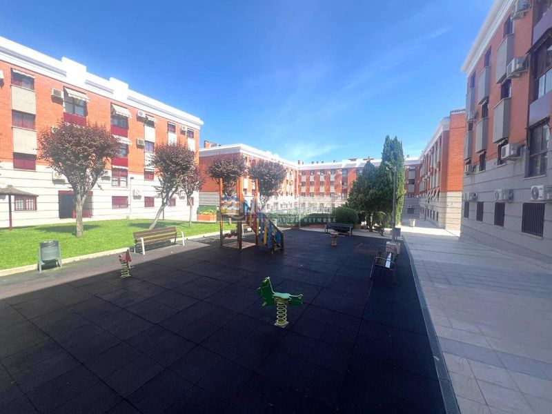 Foto e3ac0a4b-2547-4239-8079-7b74398fe4df. Pis amb calefacció aparcament piscina a Calle Pinto-San Roque Parla