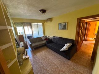 Pis a Reyes. Piso en venta en parla