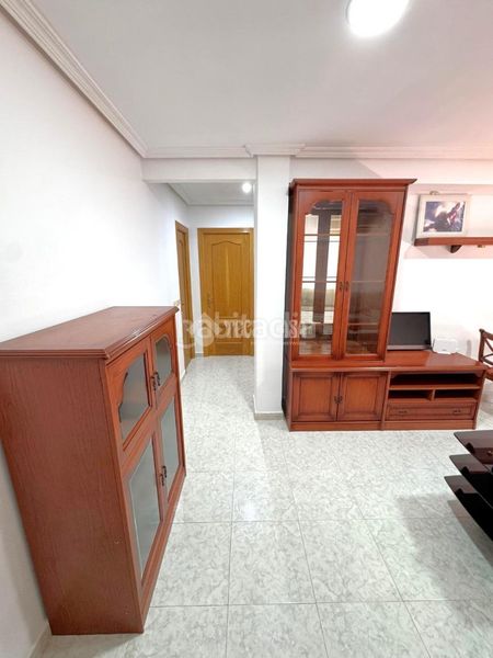 Foto 5fd685ef-7b40-4577-950e-a80f2dc450f7. Pis a Reyes Parla