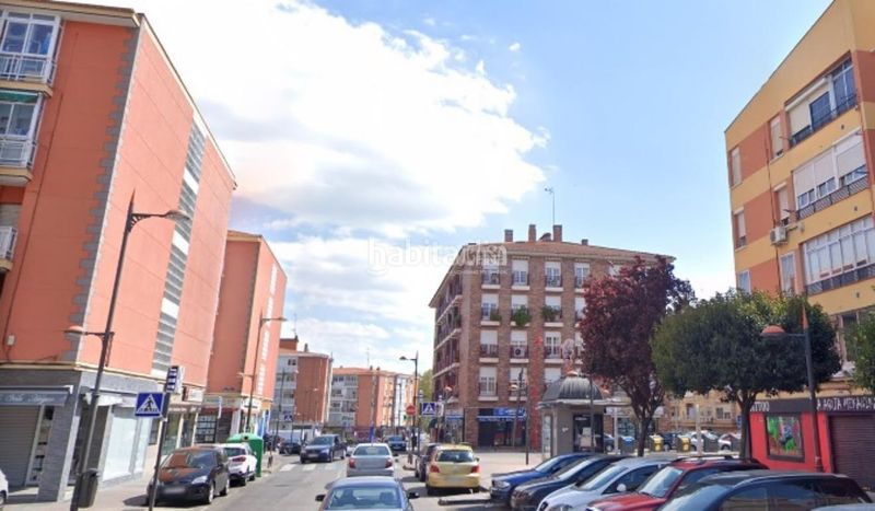 Foto 8671c66a-a16c-4c69-894d-be2d23c49371. Pis a Reyes Parla