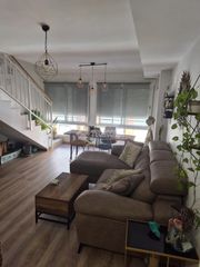 Miete Etagenwohnung in Calle Pinto-San Roque. Piso en alquiler en parla