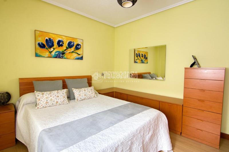 Foto 27230790-53d0-4a7b-9216-0f931f0bf42f. Piso  en venta en Los Castros Santander
