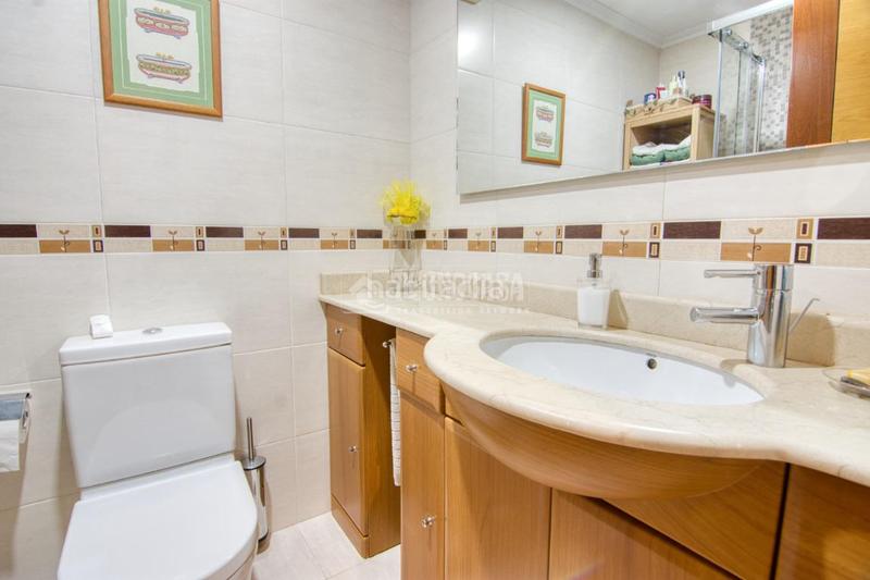 Foto 3042a21e-d333-4a53-8048-dda6539ac351. Piso  en venta en Los Castros Santander