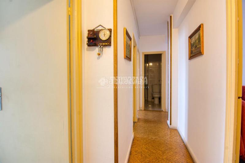 Foto 850f7327-bf21-4025-95a2-01c4ea93de23. Piso  en venta en Los Castros Santander