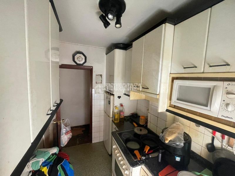 Foto 74c9ec19-2e01-429c-ae9b-53e2b19c2c93. Piso  en venta en Los Castros Santander