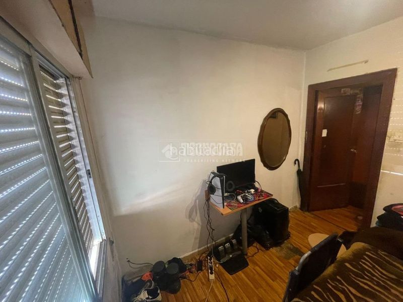 Foto dcfd3b6b-9a3d-4f65-b2b7-00645c5087df. Piso  en venta en Los Castros Santander