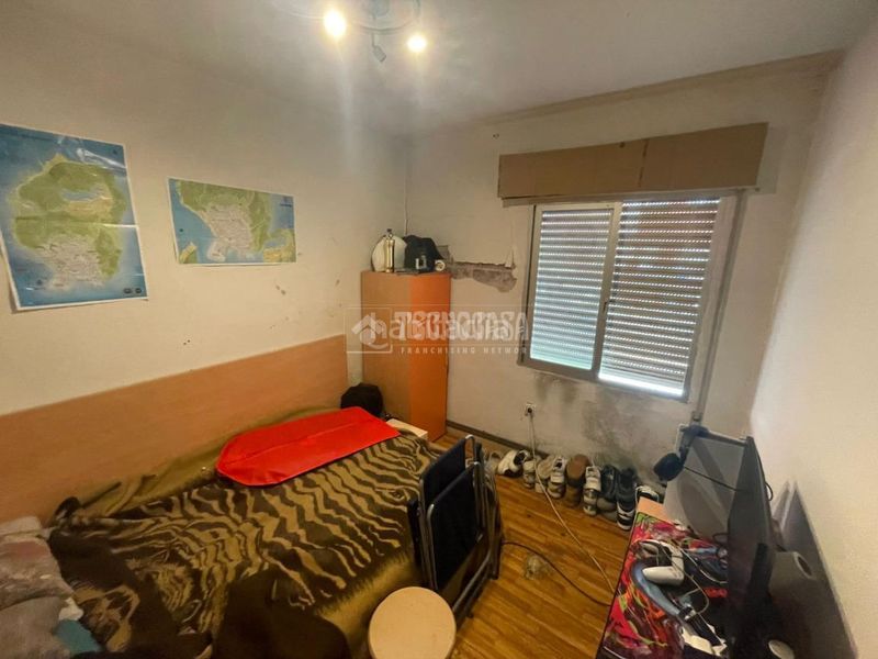 Foto dee5cf13-1d44-4354-b5b5-44172285d175. Piso  en venta en Los Castros Santander