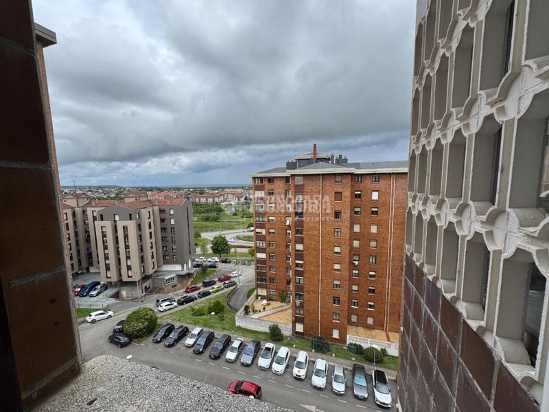 Foto 7349fbfd-c852-4249-ae41-0eaf1b6fa73e. Pis amb calefacció a Los Castros Santander
