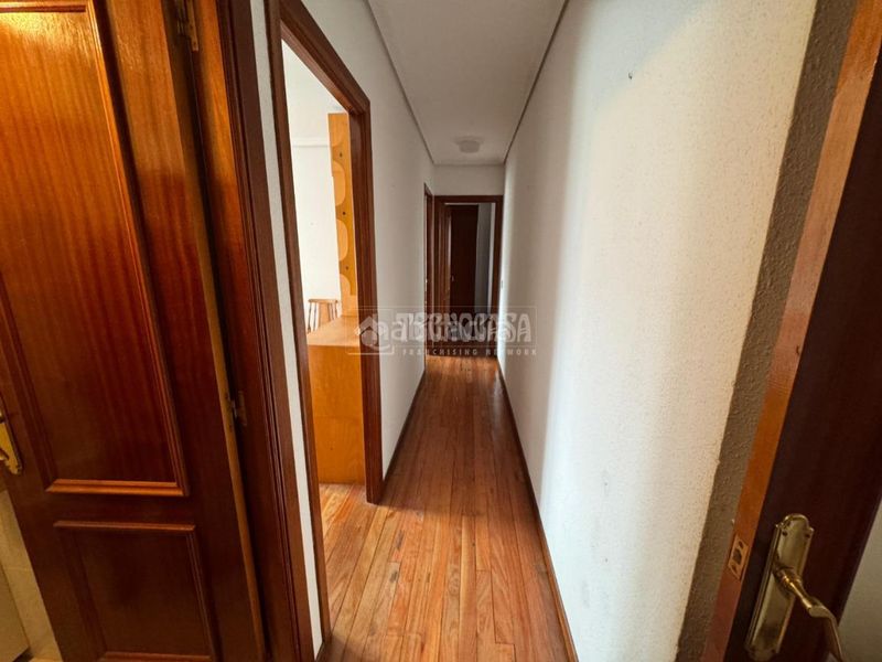 Foto a38a1f47-9abb-4ab8-b6ac-e46302a23a50. Pis amb calefacció a Los Castros Santander