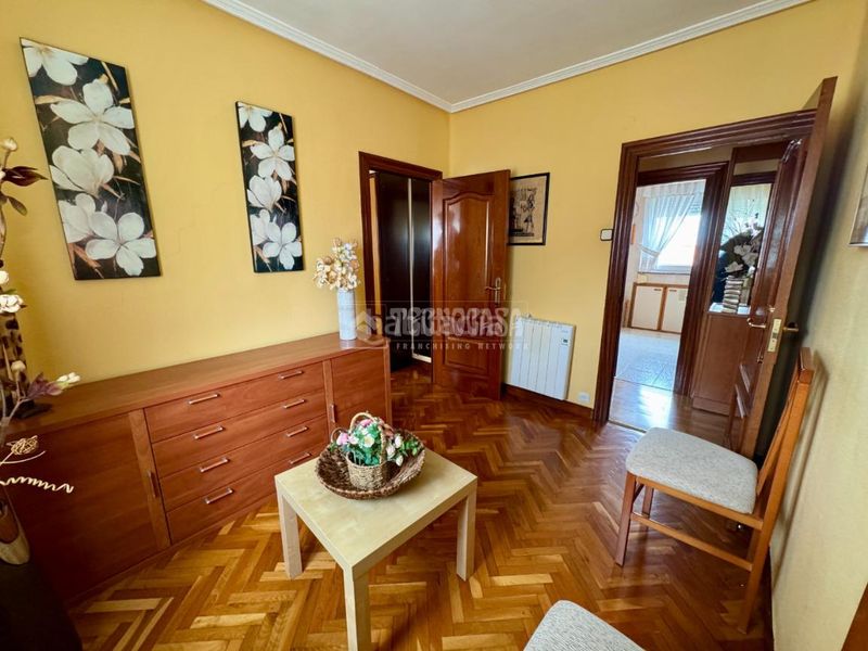 Foto 9c2846b5-cb88-4c5a-80f5-ffb6a989f533. Pis a Los Castros Santander