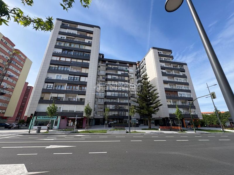 Foto be72b83d-d621-4912-a7e5-f8744a60c57f. Local comercial a General Dávila Santander