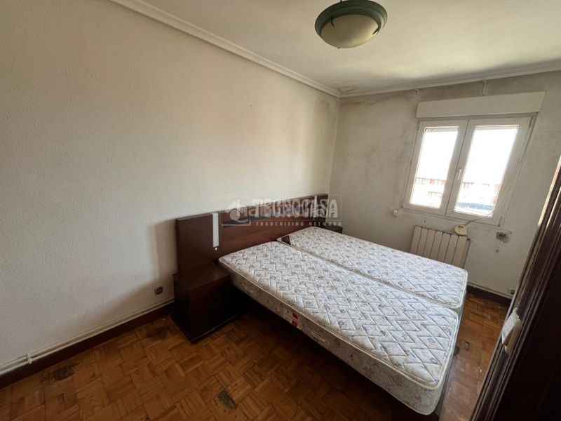 Foto e29136c5-c777-4432-bafb-ac82b207f65f. Piso  en venta en Los Castros Santander
