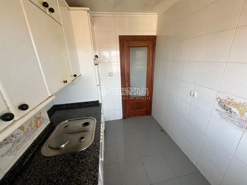Foto e507d25f-2388-4d4a-8390-42fe98f1aeaa. Piso  en venta en Los Castros Santander