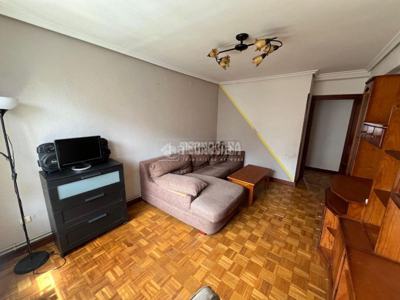 Foto e7d083bb-7900-4323-8293-ff19a197d433. Piso  en venta en Los Castros Santander